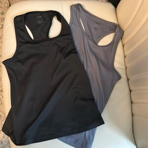 Lot of 2 Soffe Black and grey Sleeveless Kid’s Tank Top Athletic Wear - M 8/10